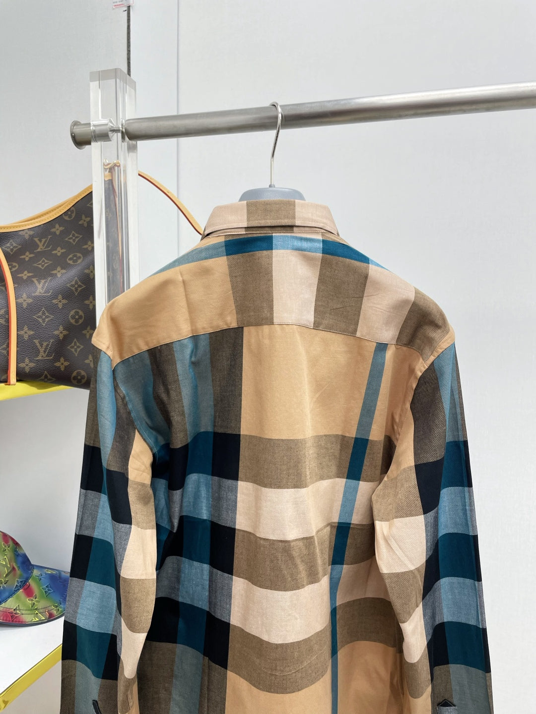 🤎 Burberry Apparel 22