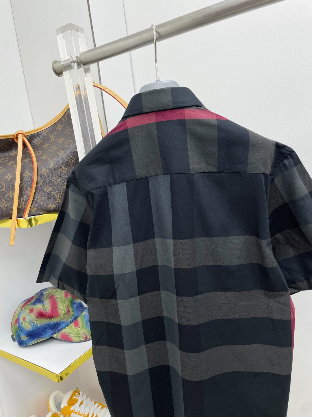 🤎 Burberry Apparel 20
