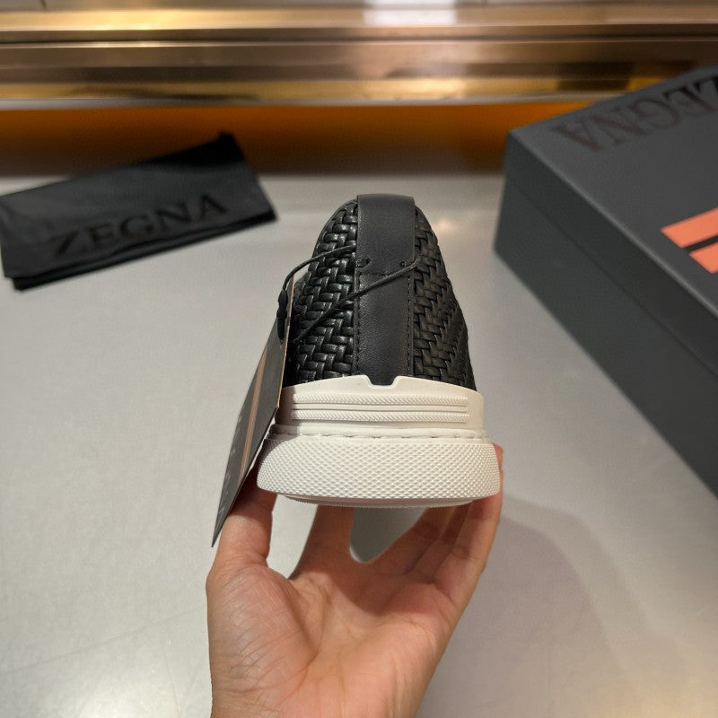 ZEGNA Triple Stitch 43