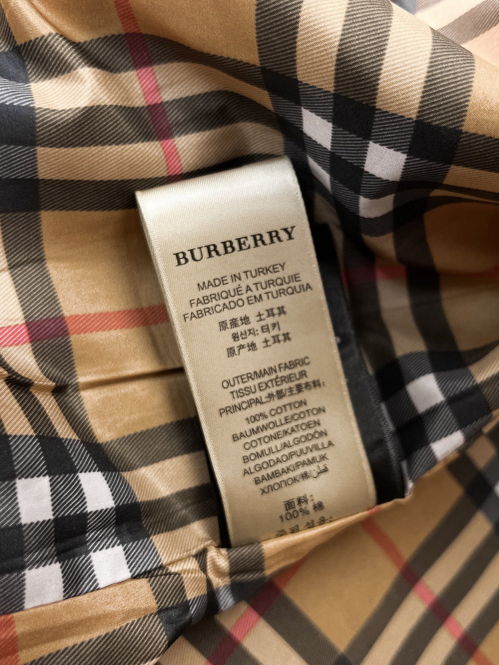 🤎 Burberry Apparel 6