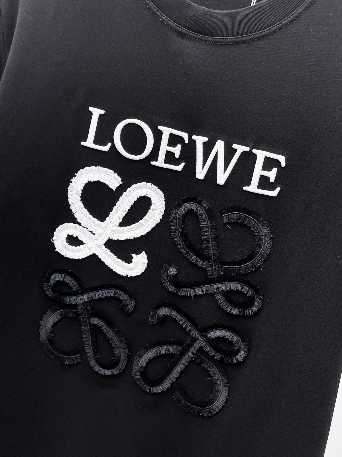 👕 LOEWE APPAREL 4