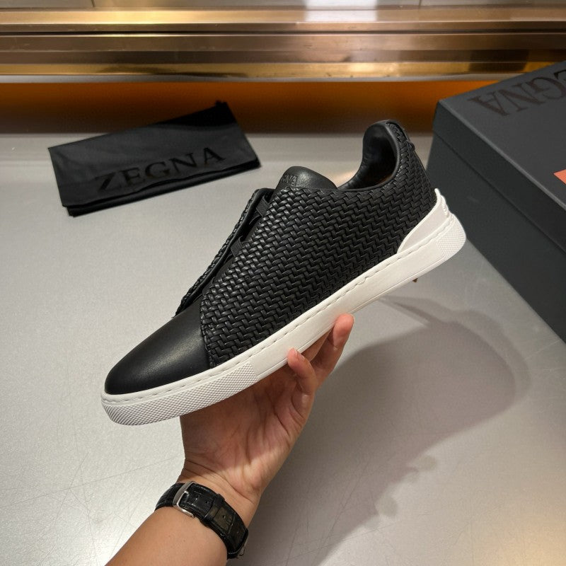 ZEGNA Triple Stitch 43