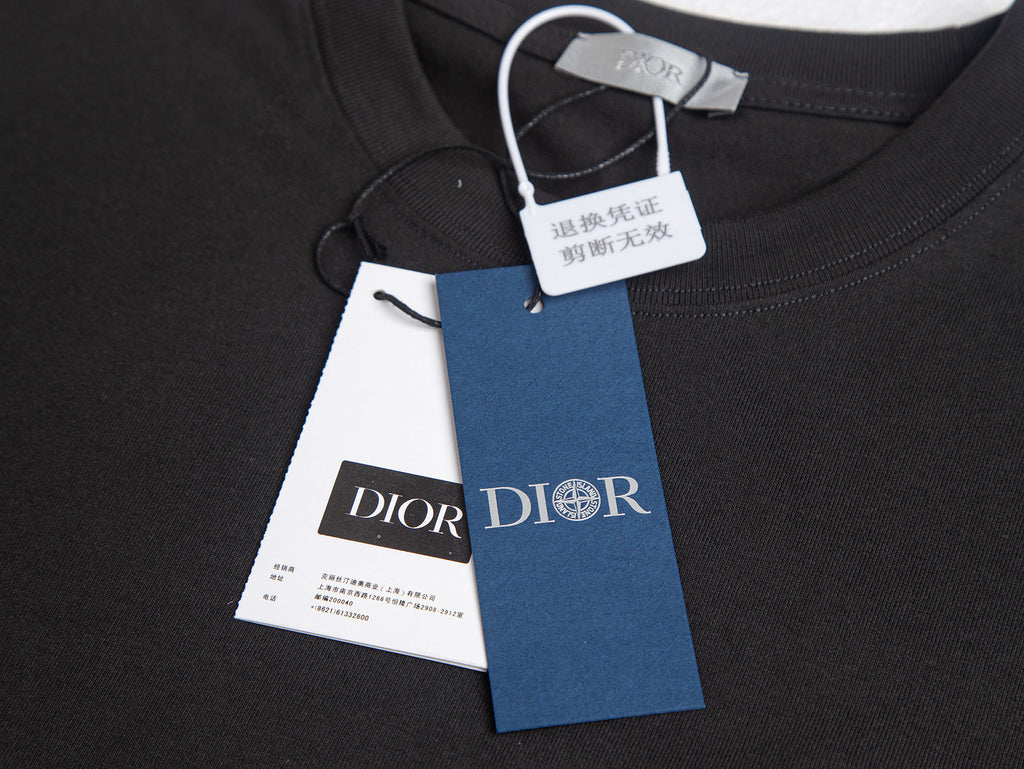 Dior Apparel 1