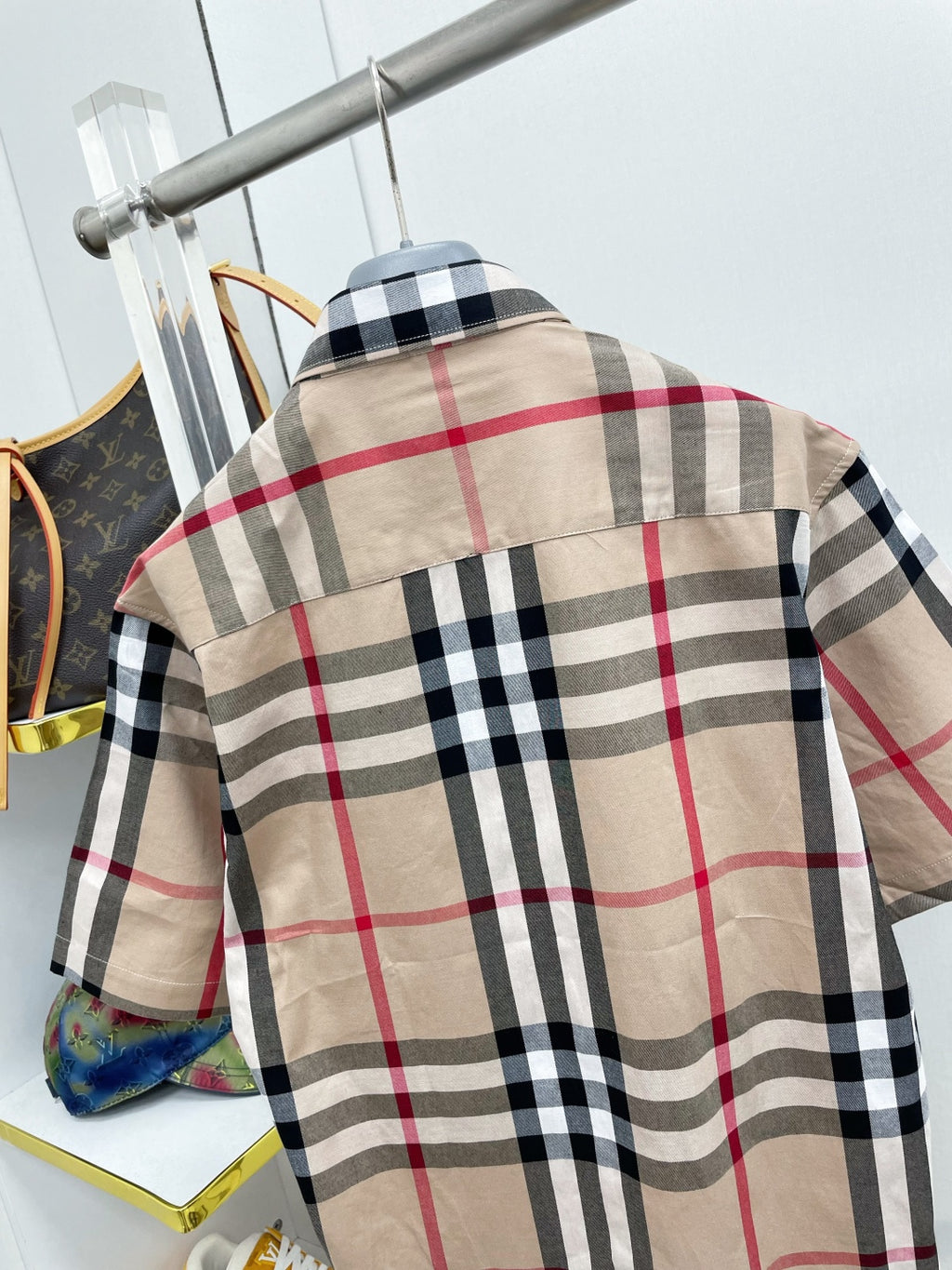 🤎 Burberry Apparel 14