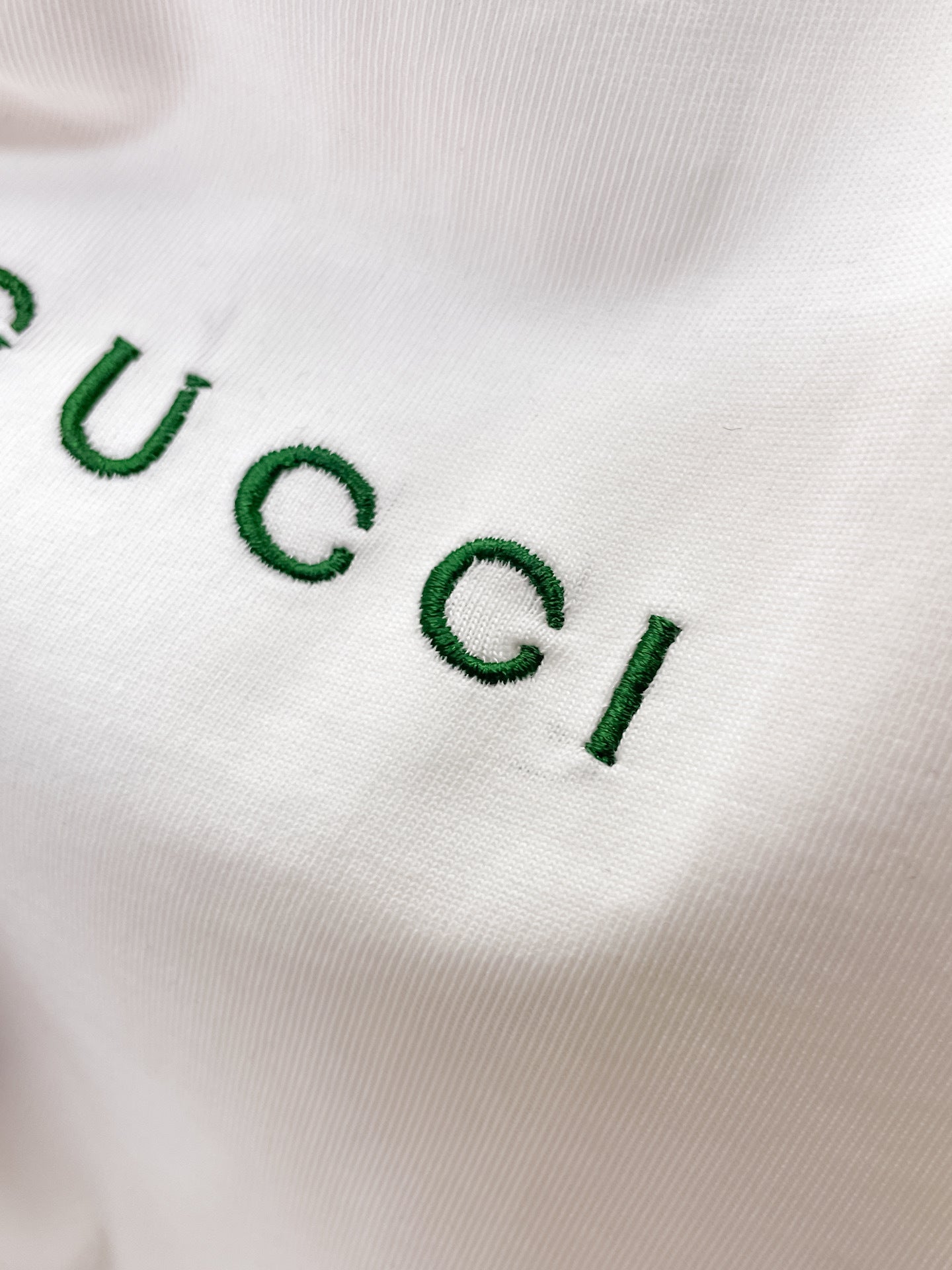 Gucci Apparel 11