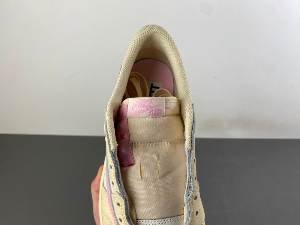 Air Jordan 1 Low x Travis Scott Shy Pink