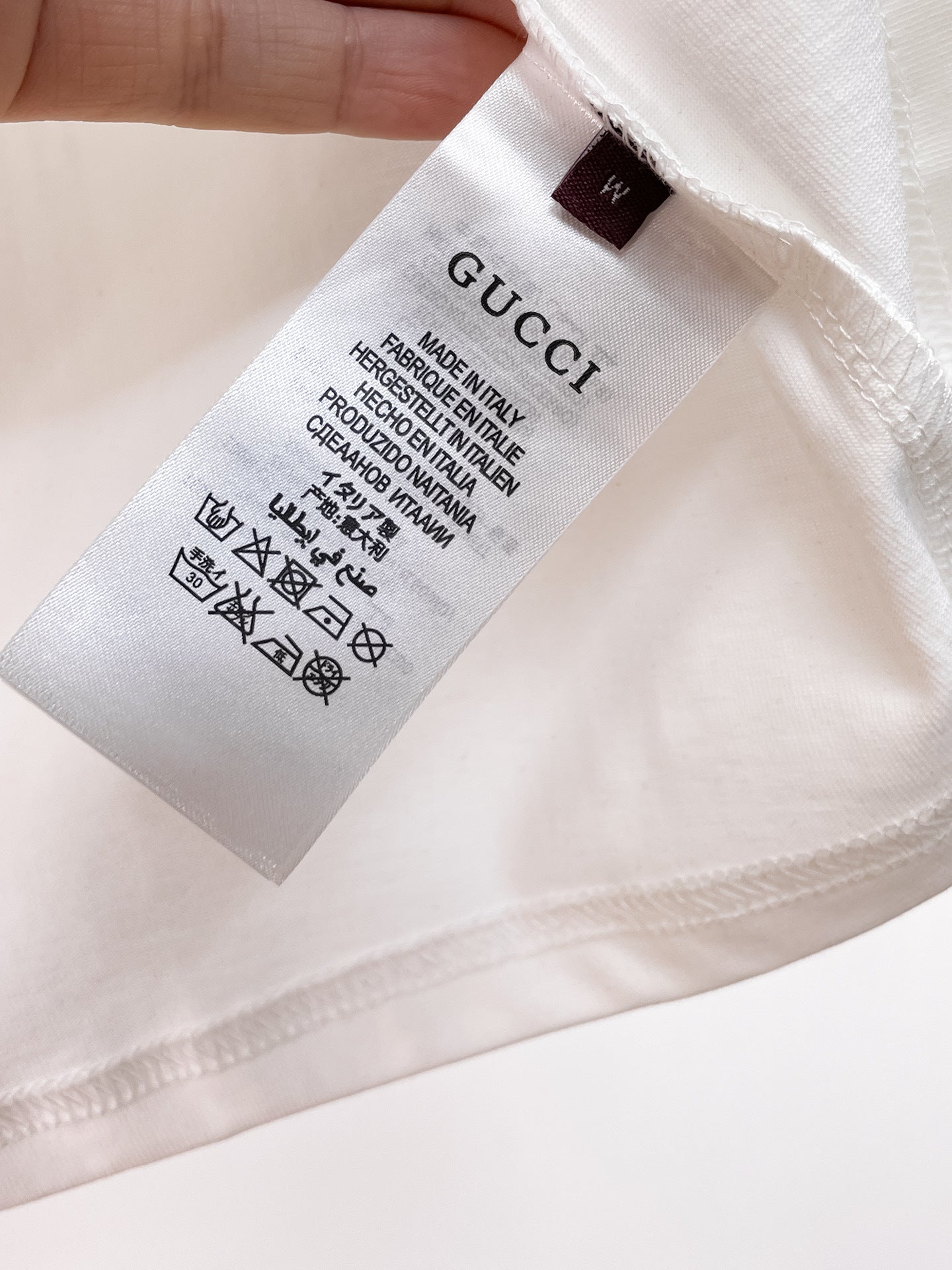 Gucci Apparel 13