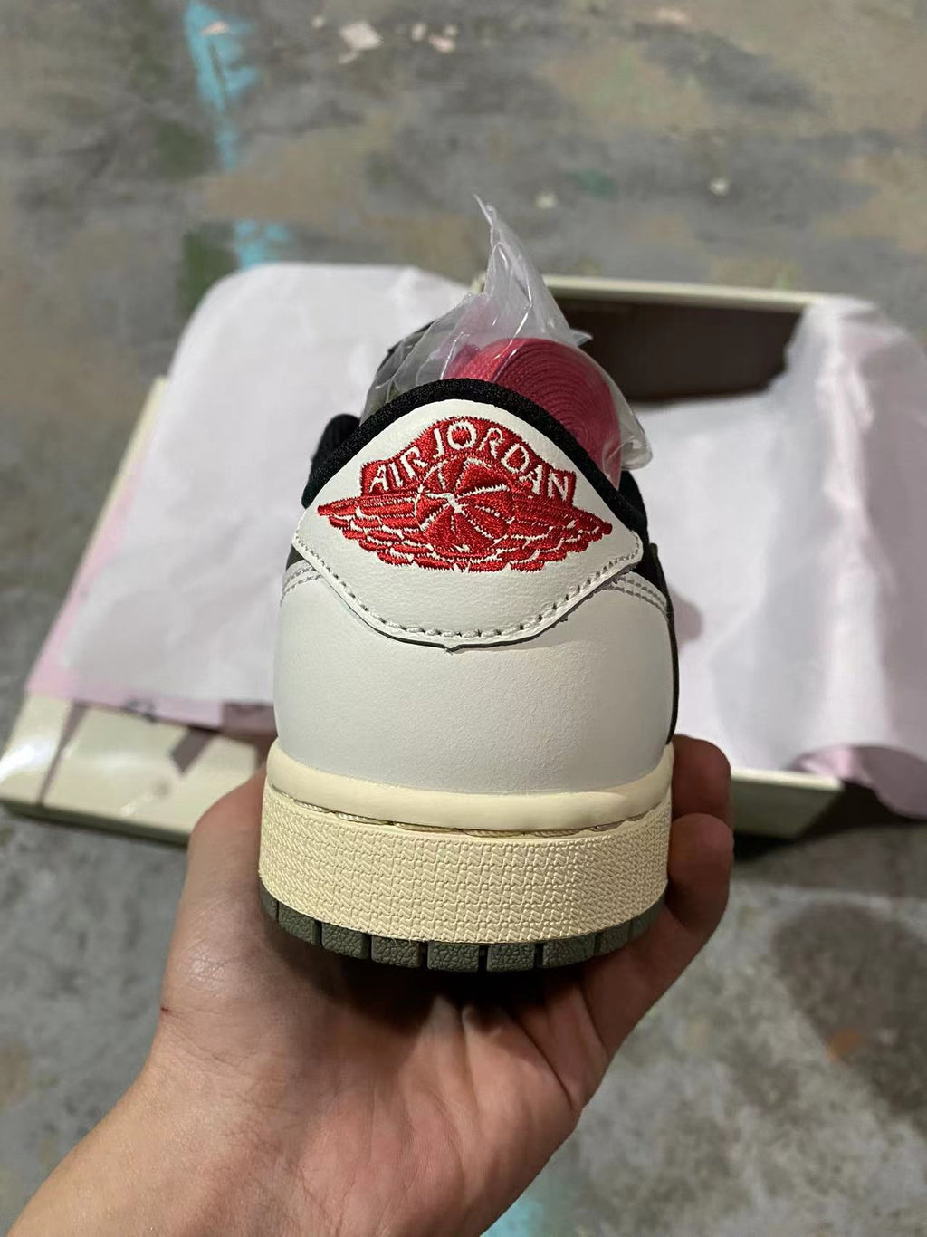 Air Jordan 1 Low x Travis Reverse Olive
