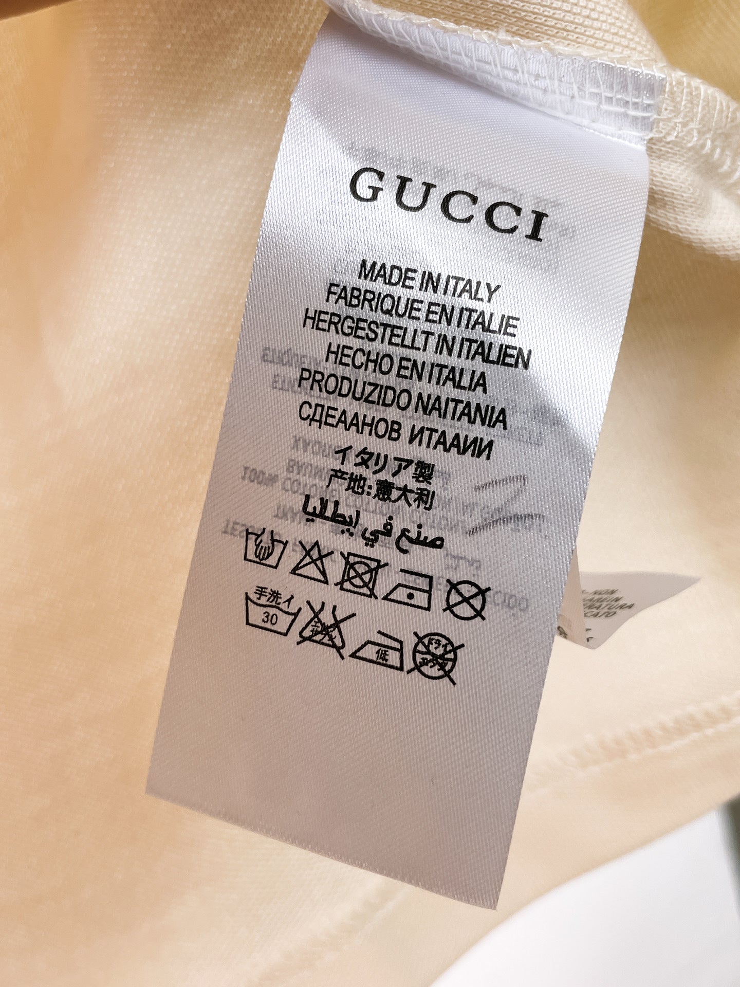 Gucci Apparel 16