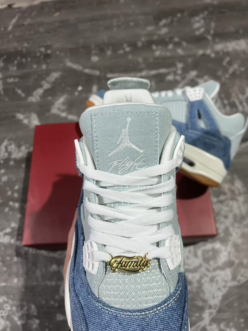 Air Jordan 4 Denim "Worn Blue”