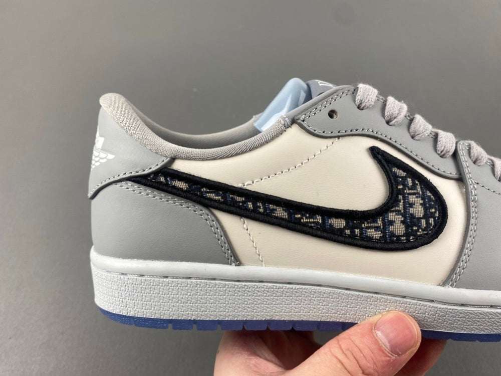 Air Jordan 1 Low x Dior