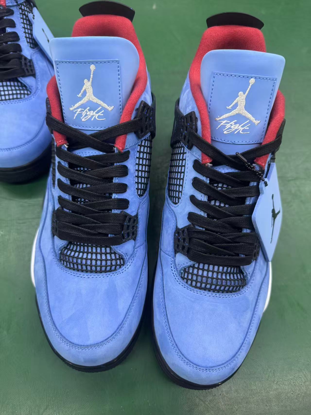 Air Jordan 4 x Travis Scott Purpple