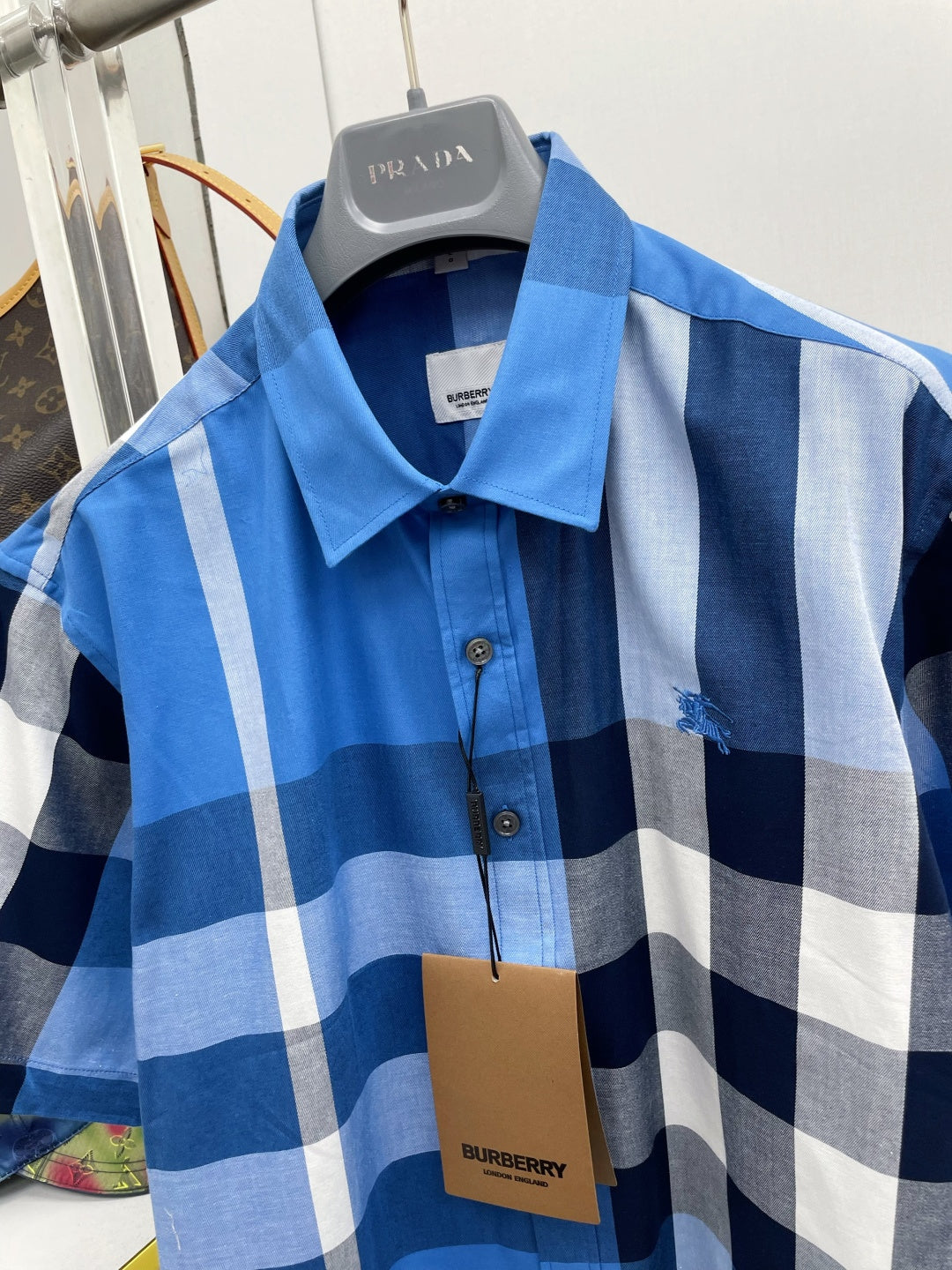 🤎 Burberry Apparel 12