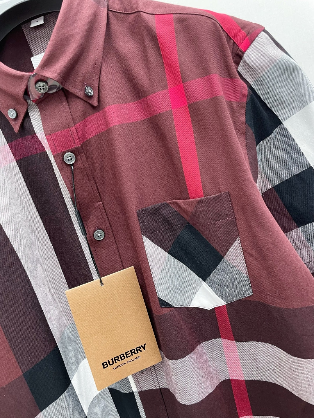 🤎 Burberry Apparel 19