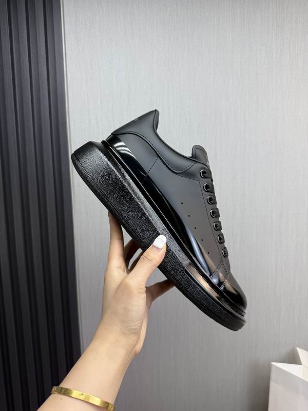 Alexander McQueen 5