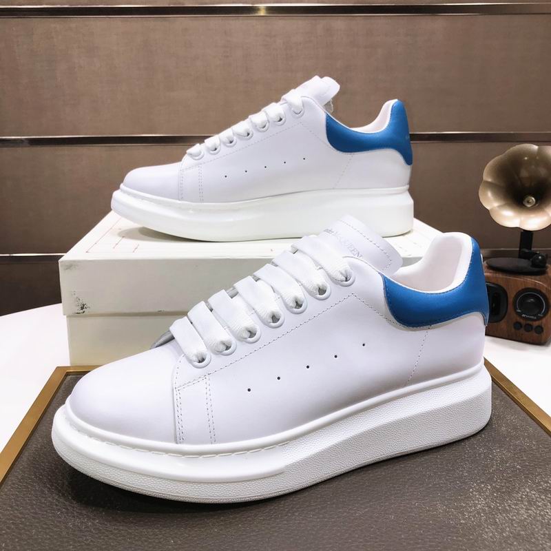 Alexander McQueen 27