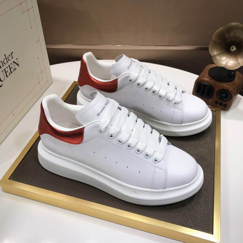 Alexander McQueen 22
