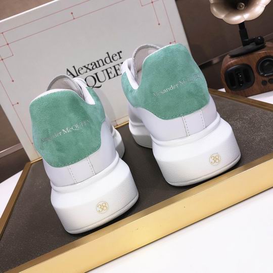 Alexander McQueen 7
