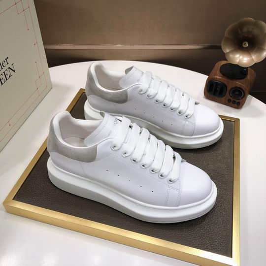 Alexander McQueen 6