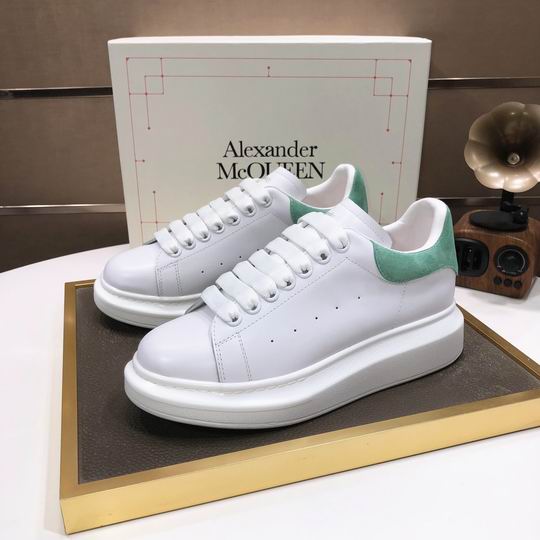 Alexander McQueen 7