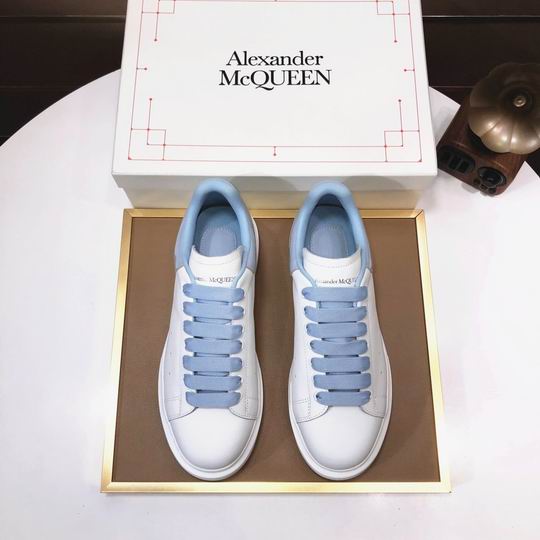 Alexander McQueen 35