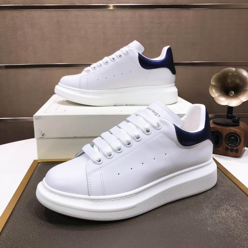 Alexander McQueen 17