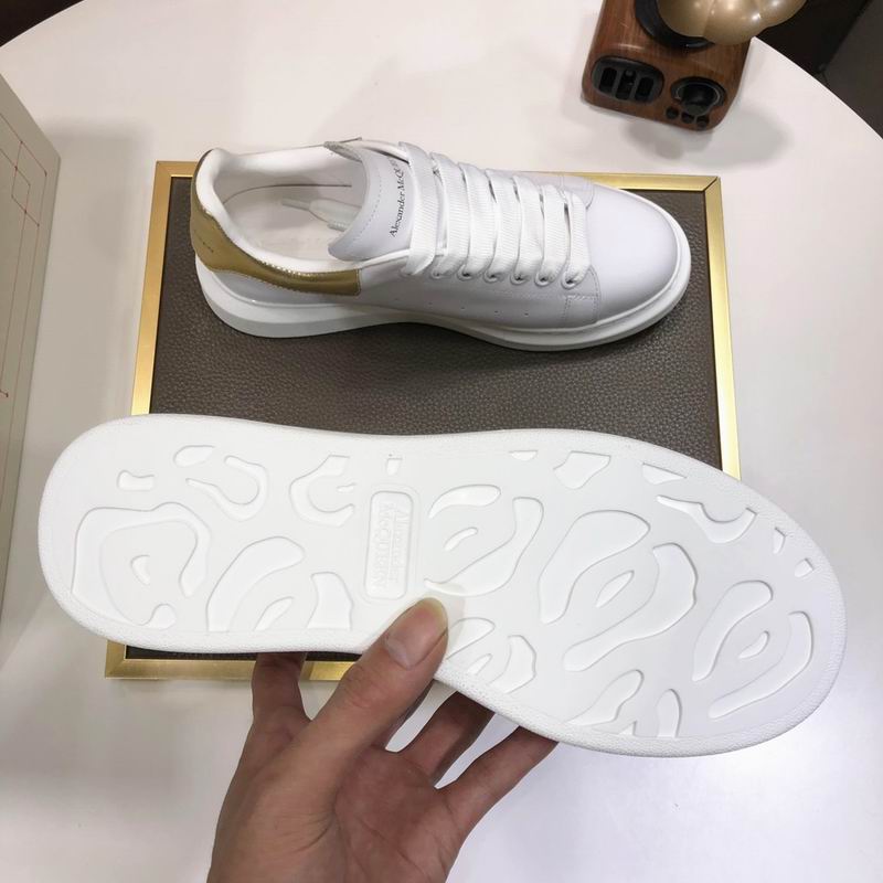 Alexander McQueen 19