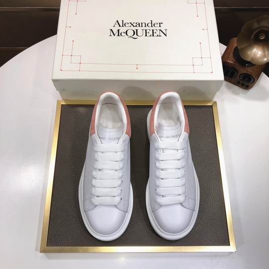 Alexander McQueen 8