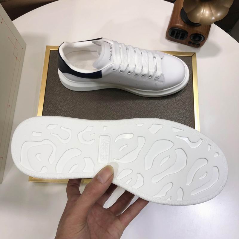 Alexander McQueen 17