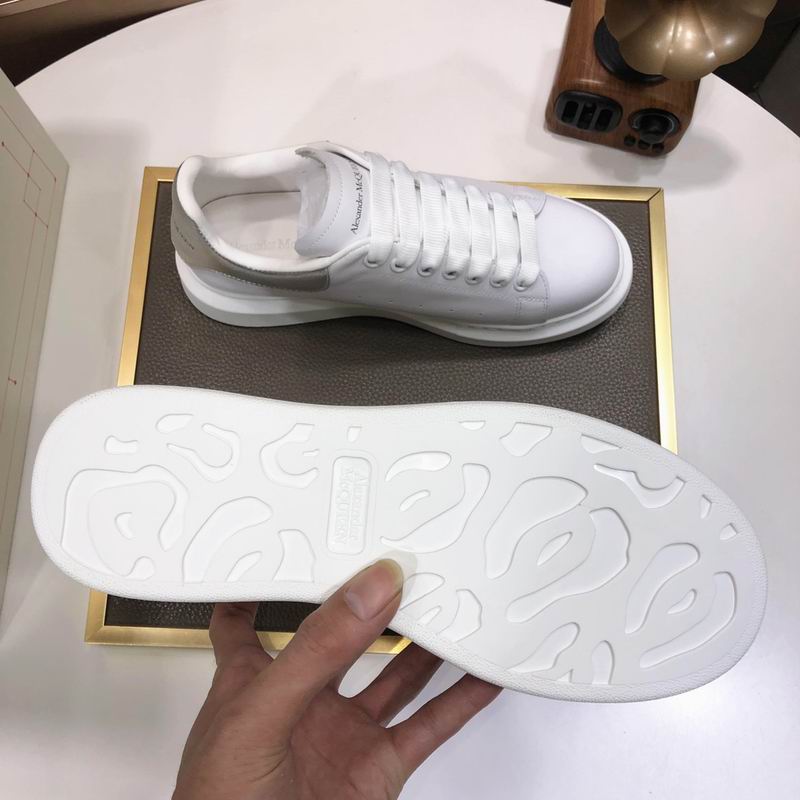Alexander McQueen 21