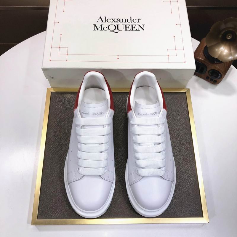 Alexander McQueen 24