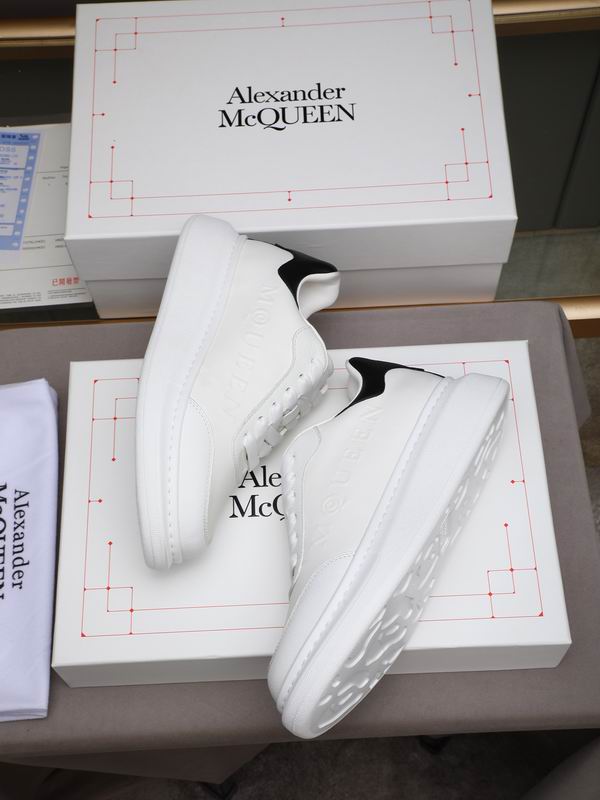 Alexander McQueen 40