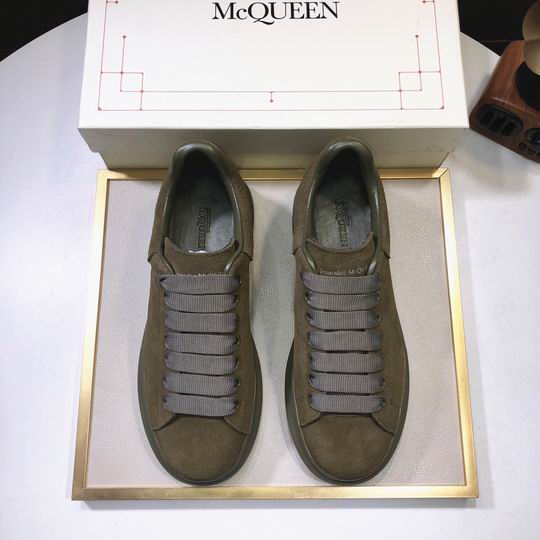 Alexander McQueen 15