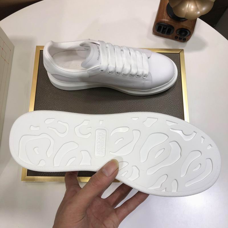 Alexander McQueen 26