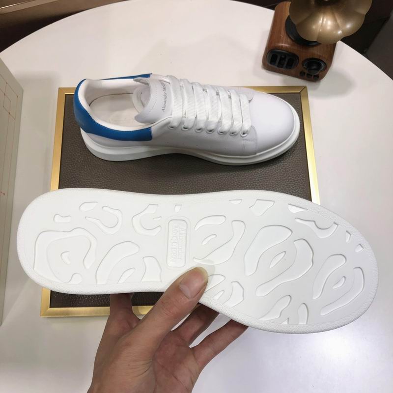 Alexander McQueen 27