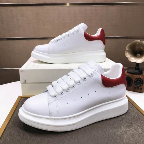 Alexander McQueen 24