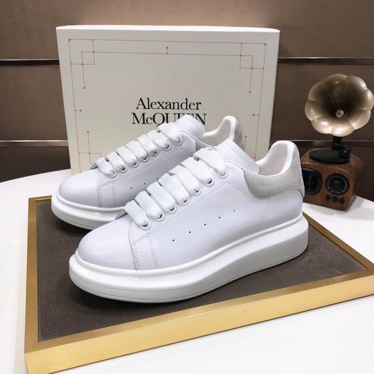 Alexander McQueen 6