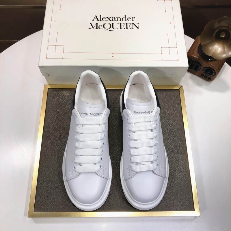 Alexander McQueen 17