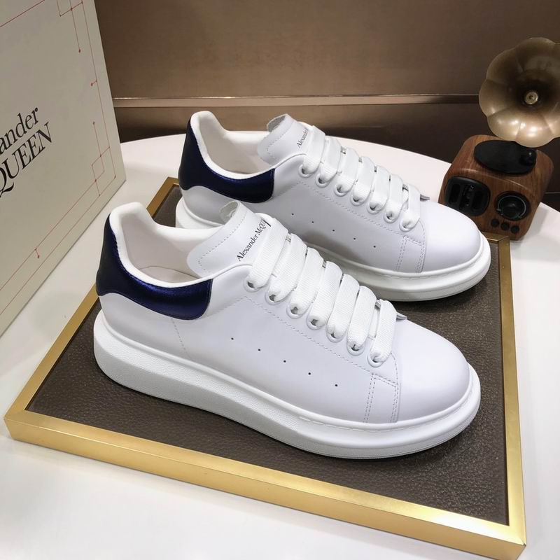 Alexander McQueen 17