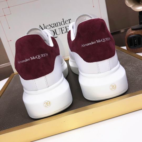 Alexander McQueen 10
