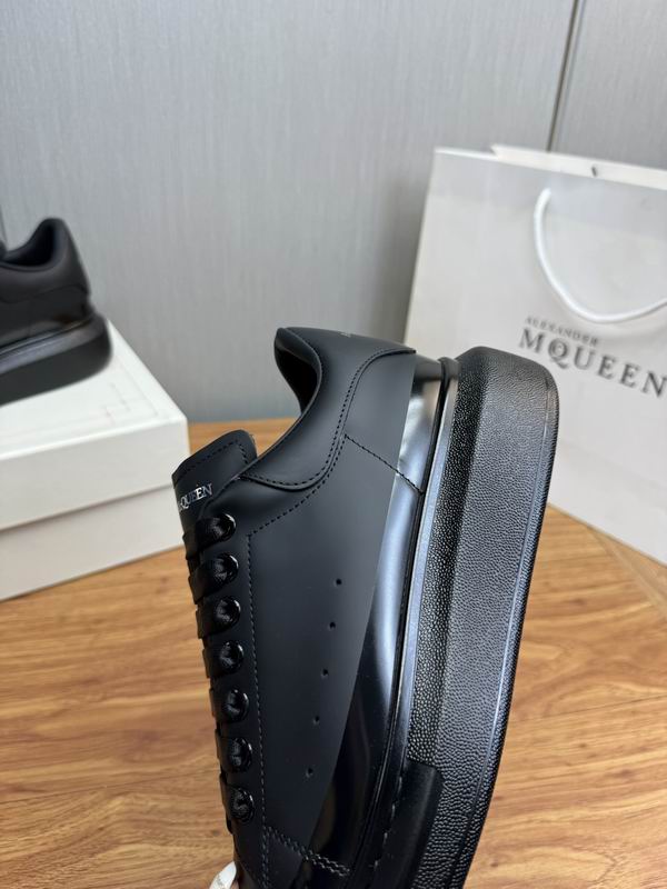 Alexander McQueen 5