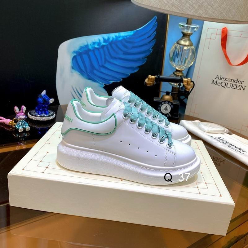 Alexander McQueen 4