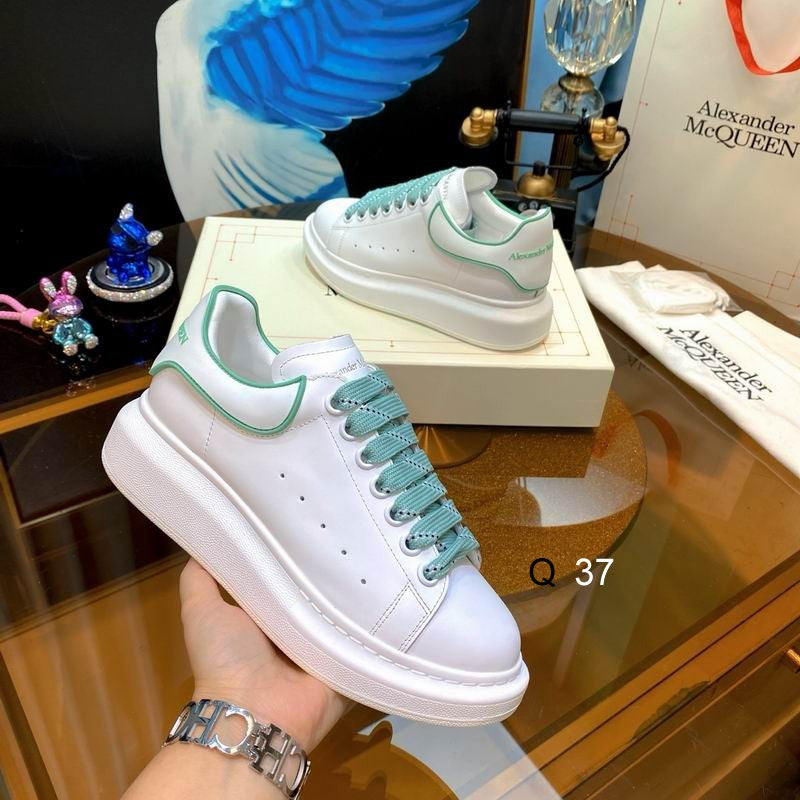Alexander McQueen 4