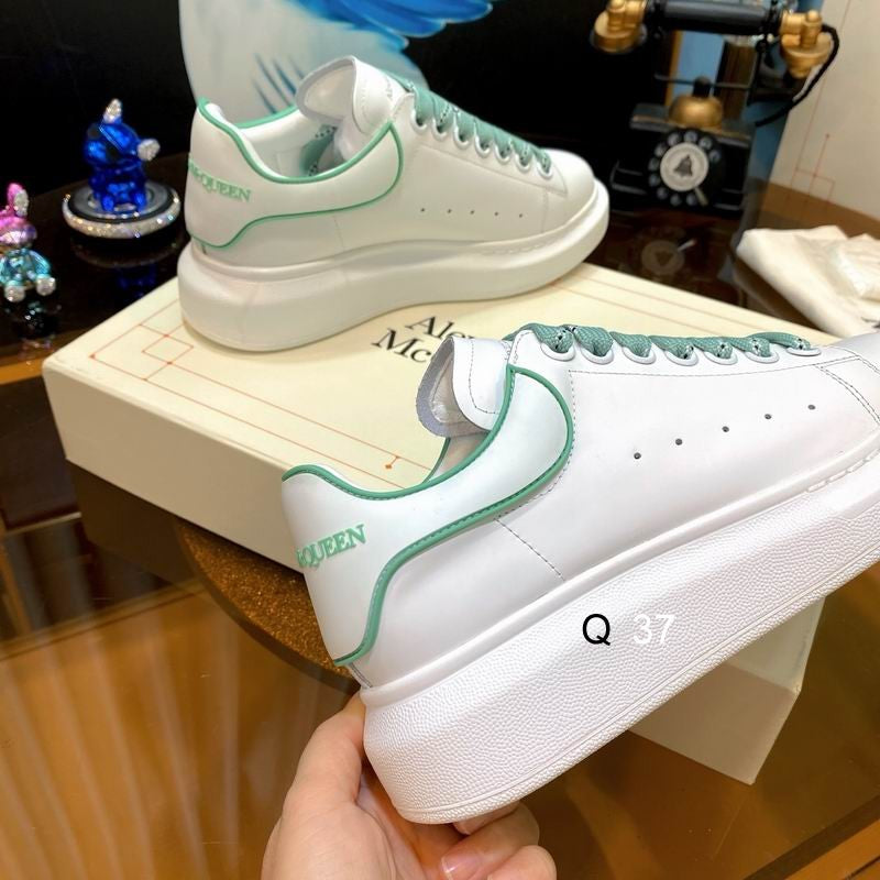 Alexander McQueen 4