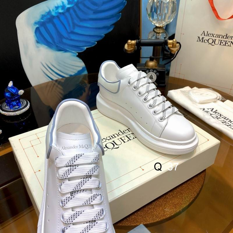 Alexander McQueen 3