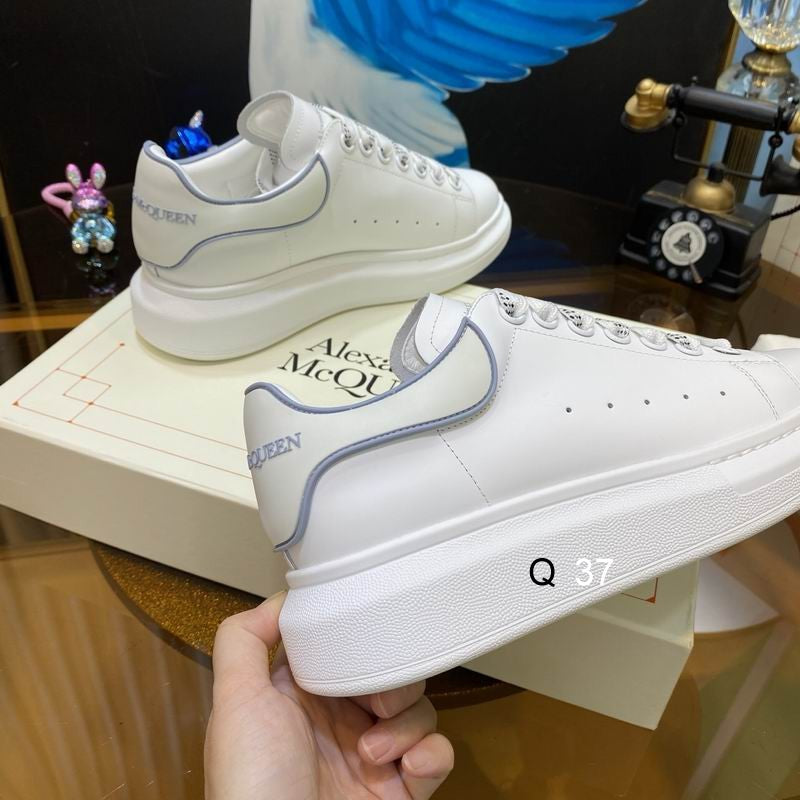 Alexander McQueen 3