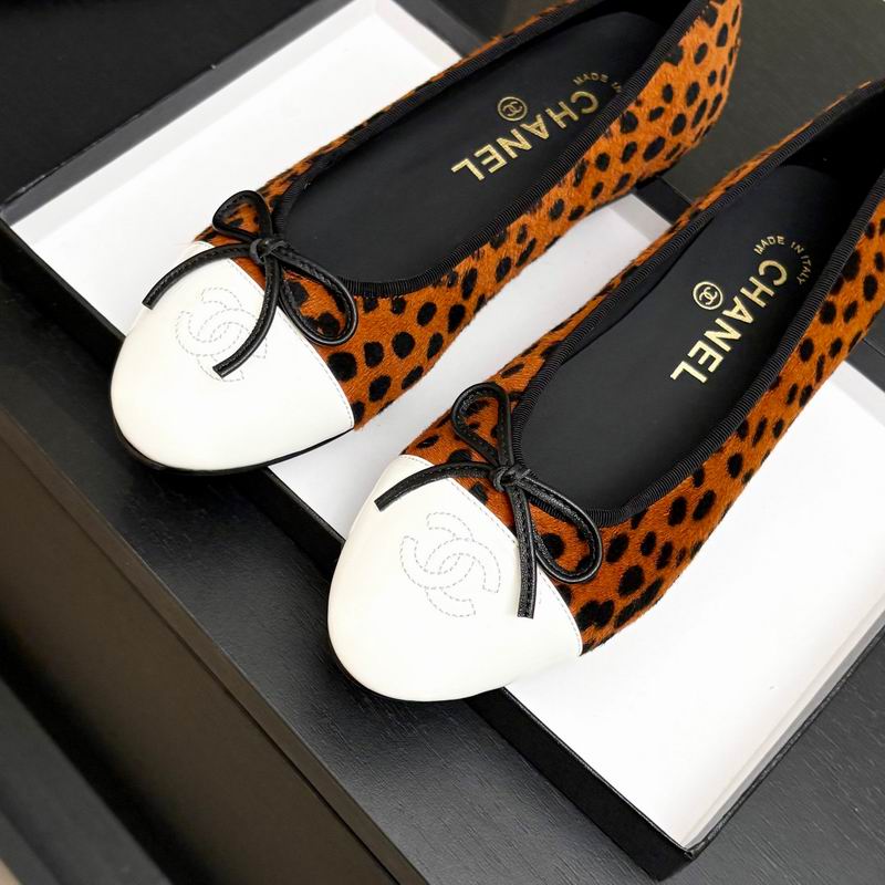 🥿 Chanel Flats 4