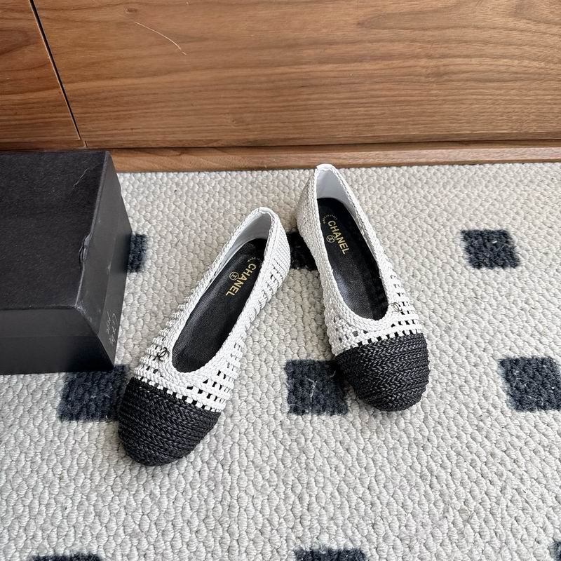 🥿 Chanel Flats 10