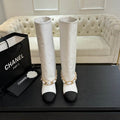 👢 Botas Chanel