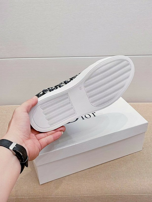 Dior Sneakers 11
